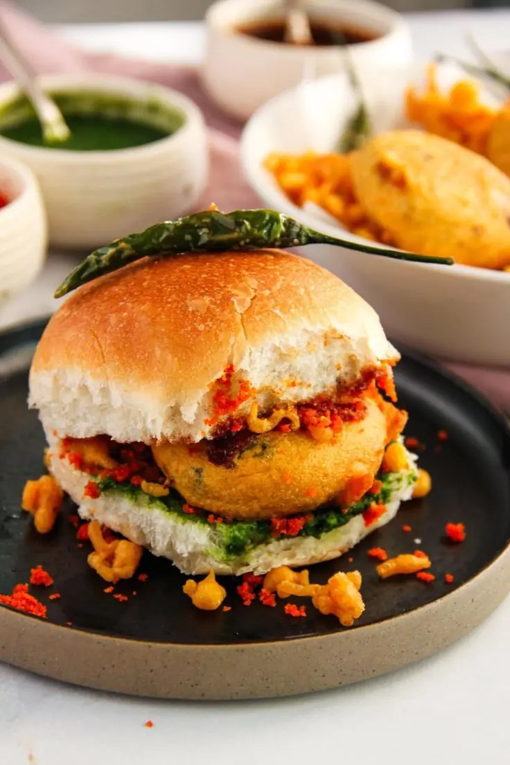 Regular Vadapav